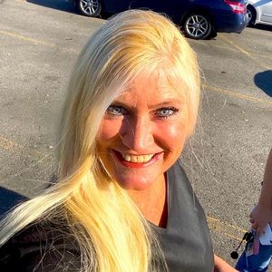 Meet your Posher, Wendy